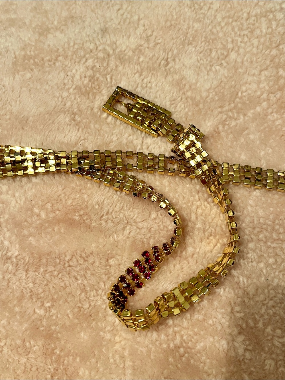 Ruby Red Rhinestone Metallic Belt Unique - Picture 7 of 11